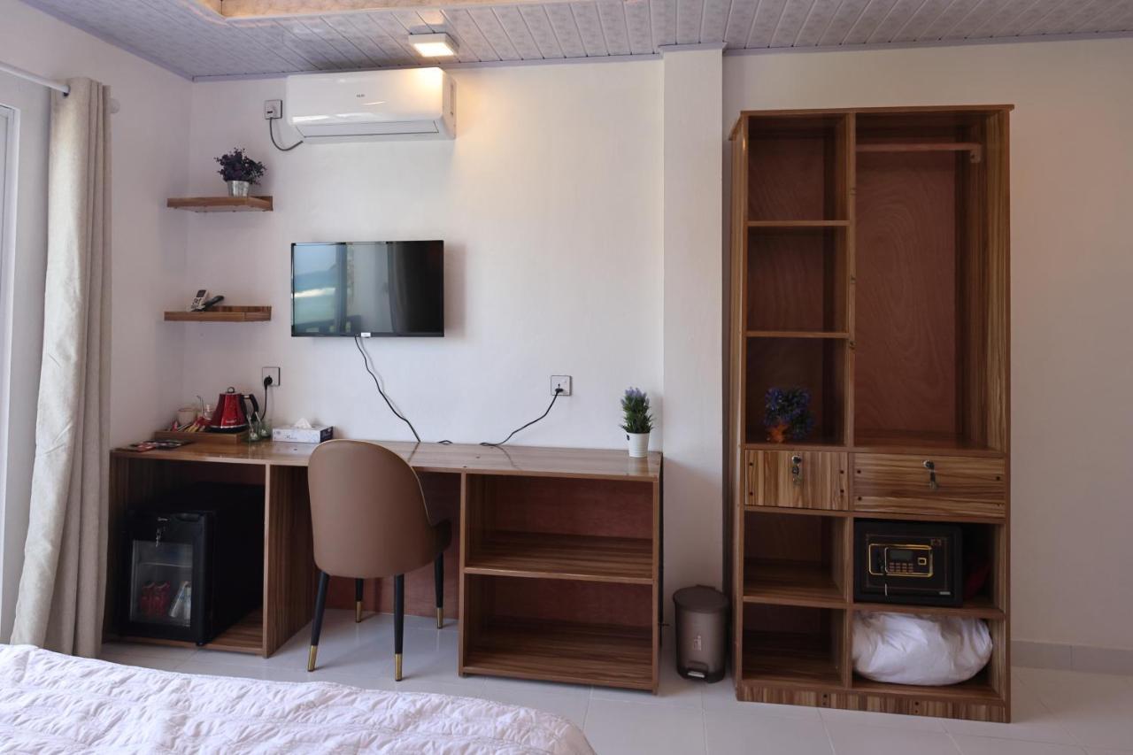 Batuta Maldives Fourson Hotel Thulusdhoo Kültér fotó