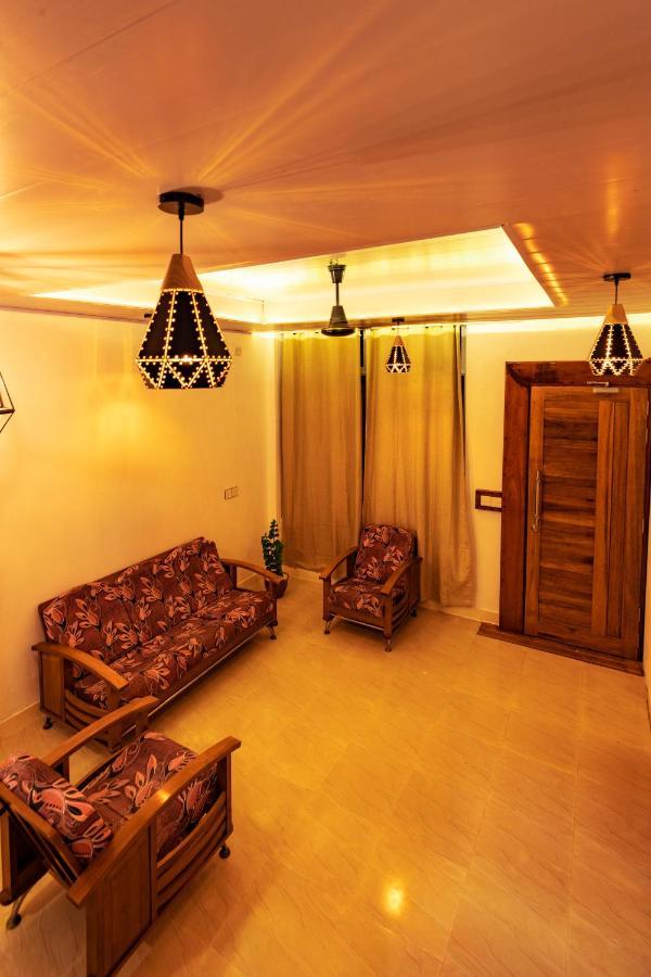 Batuta Maldives Fourson Hotel Thulusdhoo Kültér fotó